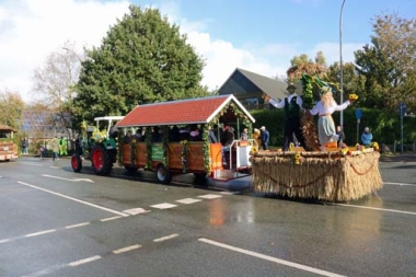 bild-thb-5097-Jubiläumserntefest in Uthlede