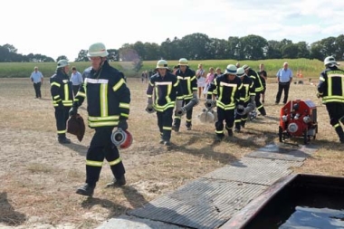 bild-thb-3991-Uthleder Feuerwehr feierte 125jähriges Jubiläum