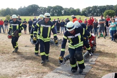 bild-thb-3996-Uthleder Feuerwehr feierte 125jähriges Jubiläum