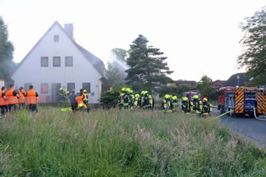 bild-thb-4886-Feuerwehrübung in Wagners Haus