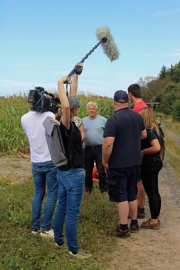 bild-thb-5013-Historischer Mähdrescher aus Uthlede kommt ins Fernsehen