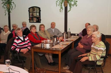 bild-thb-4214-Seniorennachmittag in Uthlede