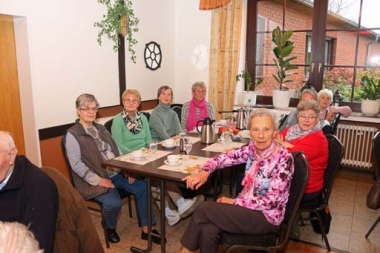 bild-thb-4216-Seniorennachmittag in Uthlede