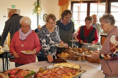 bild-thb-3781-Seniorenfrühstück in Uthlede