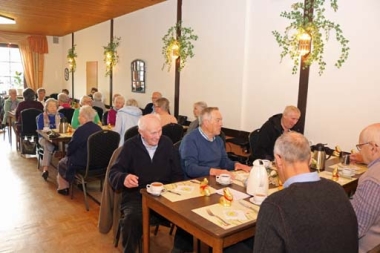bild-thb-3782-Seniorenfrühstück in Uthlede