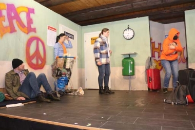 bild-thb-4328-Nach Corona-Pause wieder plattdeutsches Theater im Uthleder Heimathaus